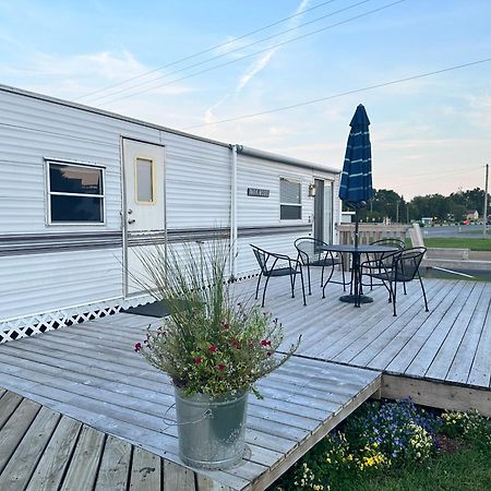 Pelican Motel Pelican Rapids Dış mekan fotoğraf
