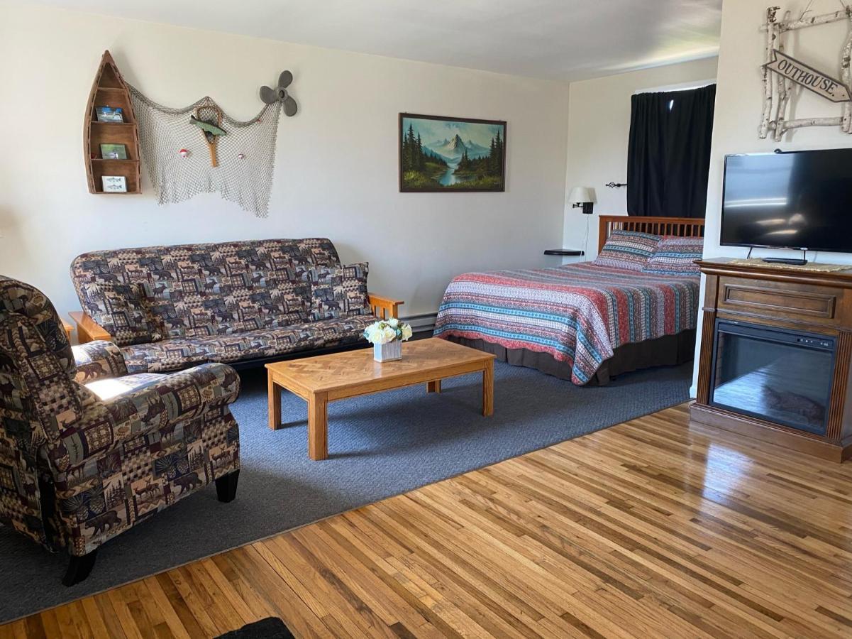 Pelican Motel Pelican Rapids Dış mekan fotoğraf