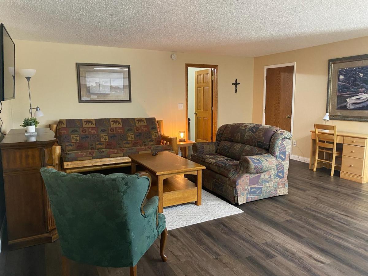 Pelican Motel Pelican Rapids Dış mekan fotoğraf