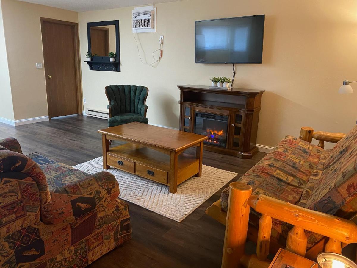 Pelican Motel Pelican Rapids Dış mekan fotoğraf