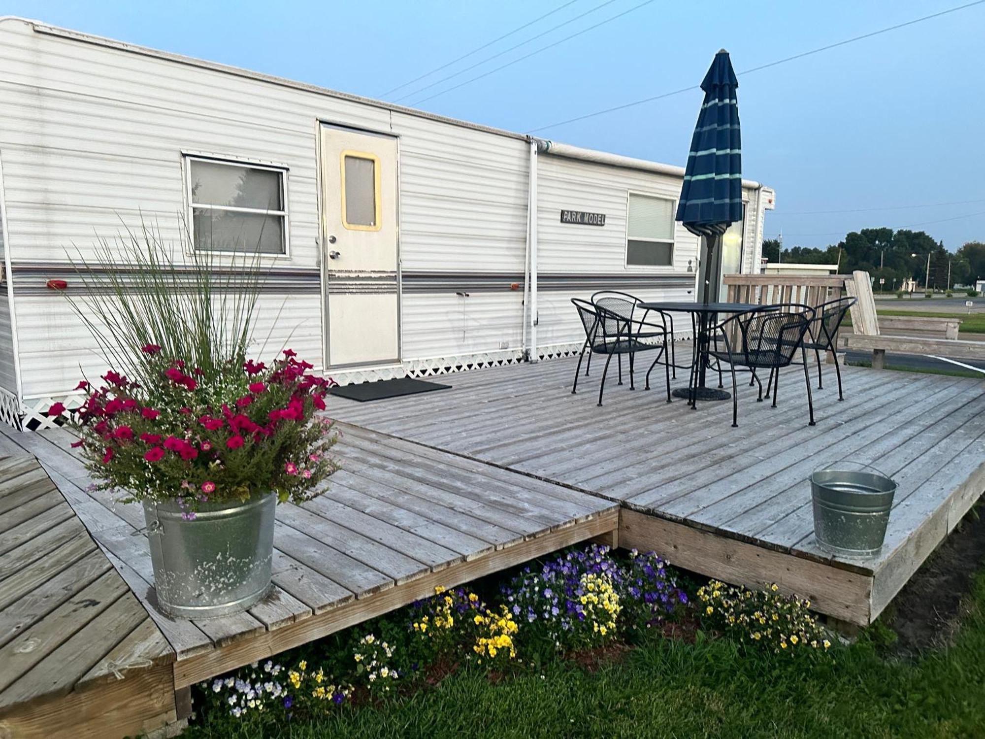 Pelican Motel Pelican Rapids Dış mekan fotoğraf